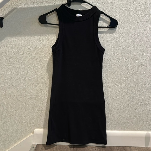 Princess Polly Dresses & Skirts - Princess Polly Ribbed Body-con T-shirt Dress in Black Size 2